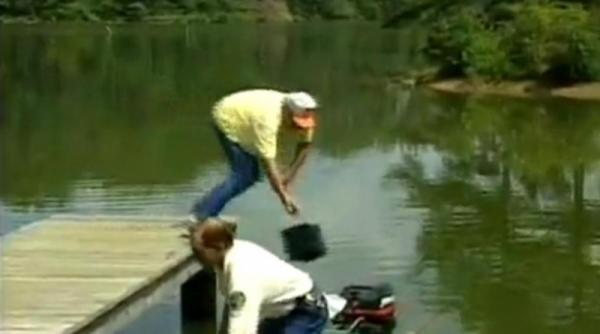 un prezentator tv este cel mai ghinionist pescar din lume vezi ce i s a intamplat video