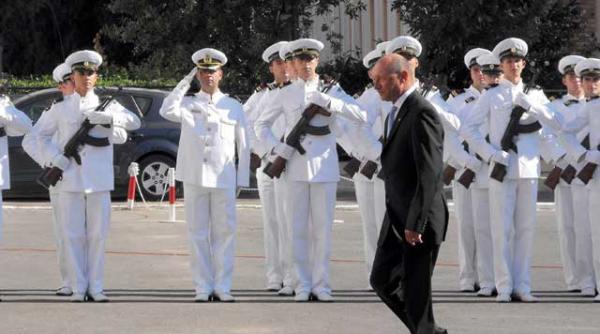inapt medical basescu a ramas totusi la marina