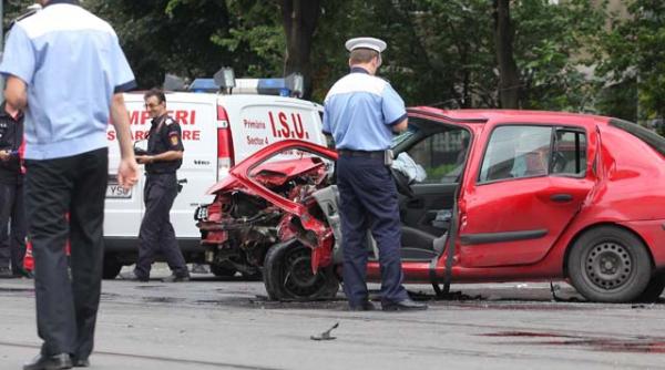 cinci morti si patru raniti intr un grav accident pe dn 1b langa ploiesti