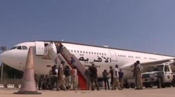 rebelii au descoperit un aeroport secret in tripoli vezi cum arata aeronava de lux a lui gaddafi video
