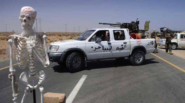 franta il ajuta pe gaddafi sa fuga de sub nasul nato