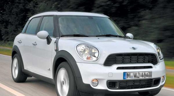 gadget car sa butonam putin un mini countryman sd