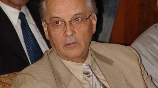 un nou scandal la umf timisoara plimbari din bani publici pentru clanul dragulescu