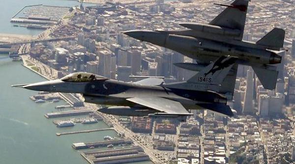 avioane de lupta au escortat doua aeronave de pasageri in sua de teama unor atacuri teroriste