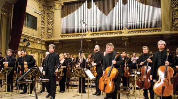 o intalnire artistica de exceptie