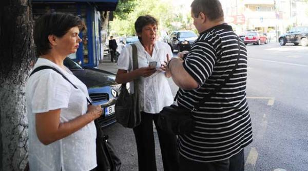 biletul la control va rog ep 2 ratb un urias cu picioare de cauciuc