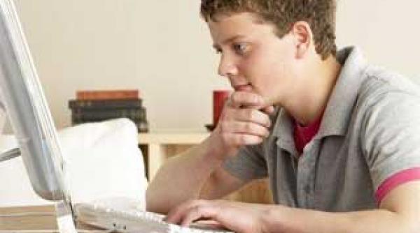 copilul tau este dependent de calculator iata ce ai de facut