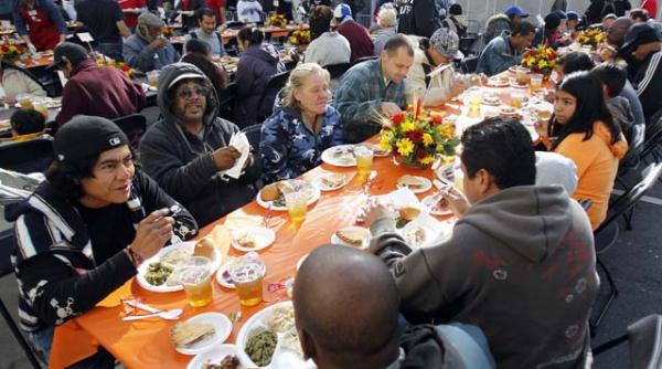 46 de milioane de americani traiesc sub pragul saraciei sua devine tara dezvoltata cu cei mai multi saraci ai lumii