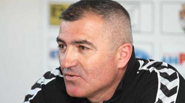 grigoras se bate cu toti