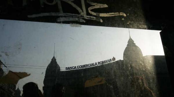 erste preia bcr aproape in intregime