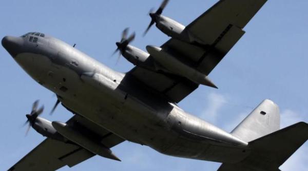 avion militar turc bombardat in timp ce parasuta ajutoare in libia