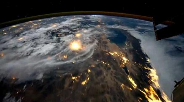 calatorie in spatiu ocolul pamantului in 60 de secunde video
