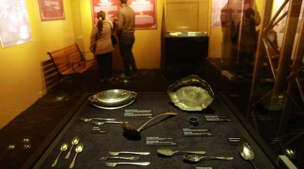 colier recuperat de pe titanic furat dintr un parc de distractii din copenhaga