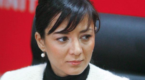 oana niculescu mizil somata sa paraseasca vila de protocol in care locuieste