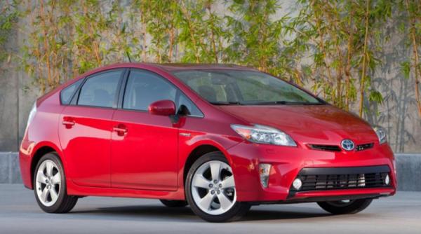 facelift pentru toyota prius