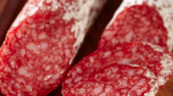 romanii nu mai au bani de salam consumul a scazut cu 10 si vin noi scumpiri