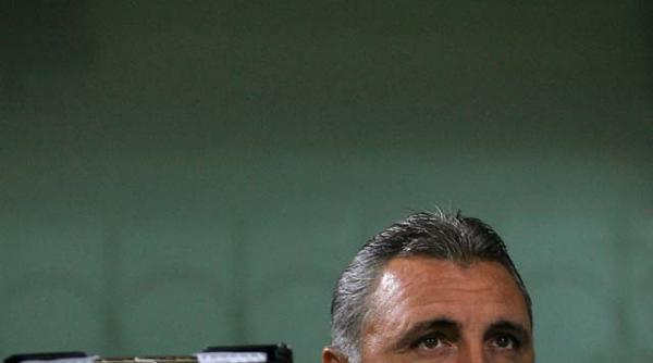 fostul fotbalist hristo stoicikov cere pe anularea restrictiilor pentru muncitorii romani si bulgari