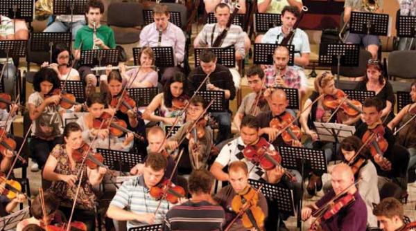 orchestra romana de tineret