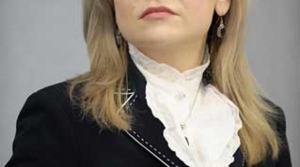 drumul blondei lui boc spre barcelona pavat de guvern cu trei decizii