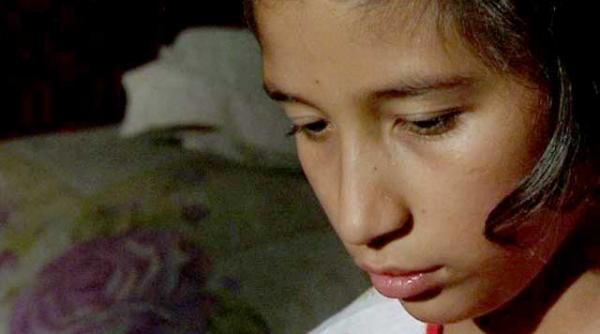 jeni fetita care isi cumpara caietele in rate cand n ai ce sa mananci pui capul jos si te culci