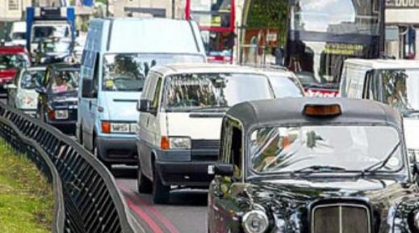 soferii romani cu masini neasigurate spaima soselelor din marea britanie