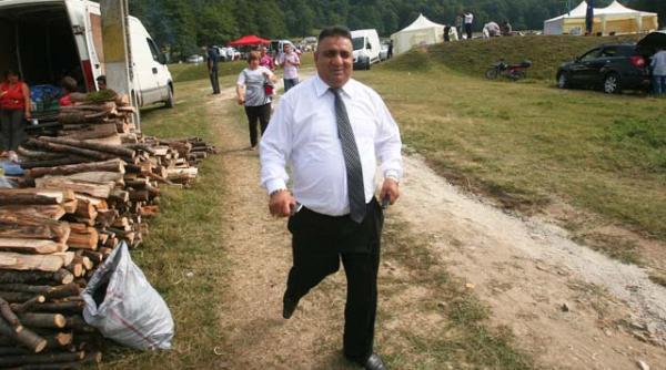 avocatul lui bercea mondial angajat de mircea basescu clientul meu are un iq peste media cetatenilor romi