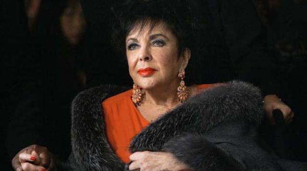 zece inmormantari bizare ce pretentii au avut celebritatile pentru ultimul drum