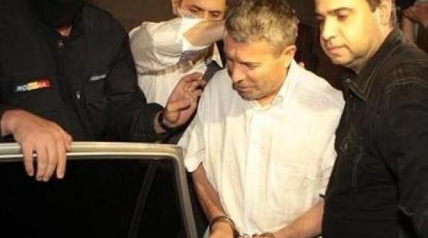 avram si terbea raman in arest