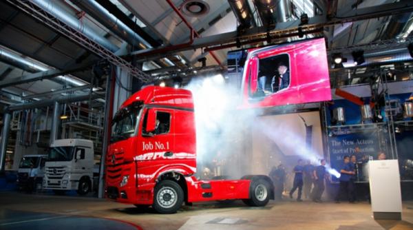 noul mercedes benz actros s a lansat in productie