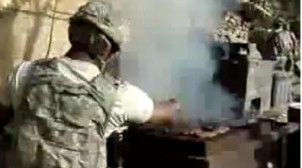 incredibil trupele americane fac gratar sub tirul talibanilor video