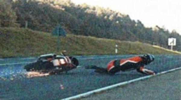 speriat de radar un motociclist a cazut din sa la peste 100 km h