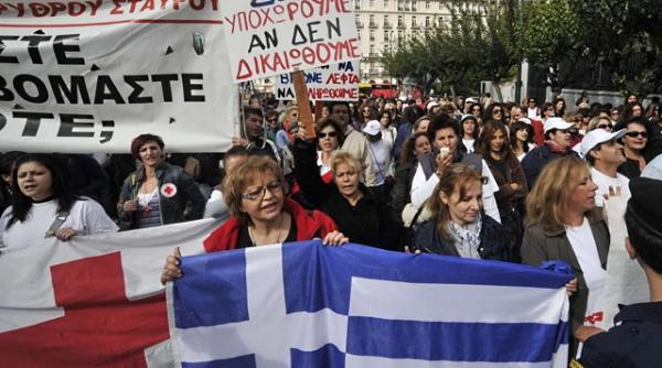 apostolii recesiunii criza datoriilor a devenit sistemica urmeaza noi falimente de banci si companii