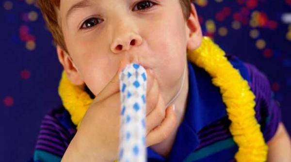 copiii vor sufla in baloane doar cum vrea ue