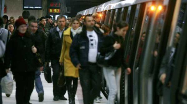 nesimtitul de la metrou mitocanul da buzna in orice imprejurare si se simte bine