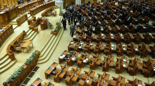 bugetarii vor primi esalonat pana in 2016 drepturile salariale castigate in instanta