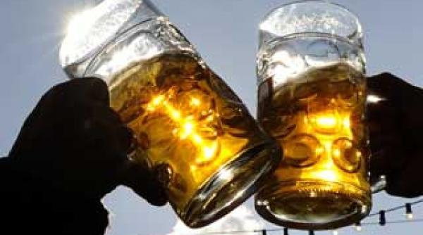 criza vazuta prin halba romanii au taiat si de la bere