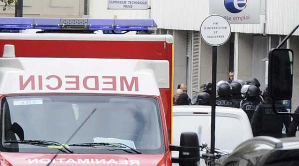 un somer a luat doi ostatici la paris