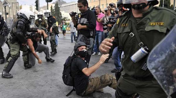 grecia este inchisa timp de doua zile de o greva generala totala