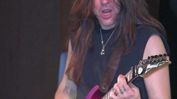 la celelalte cuvinte sold out biletele de 30 de lei