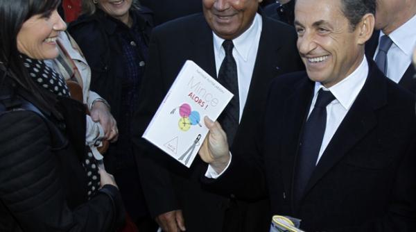 sarkozy proaspat tatic da asigurari ca fetita sa si mama ei sunt bine