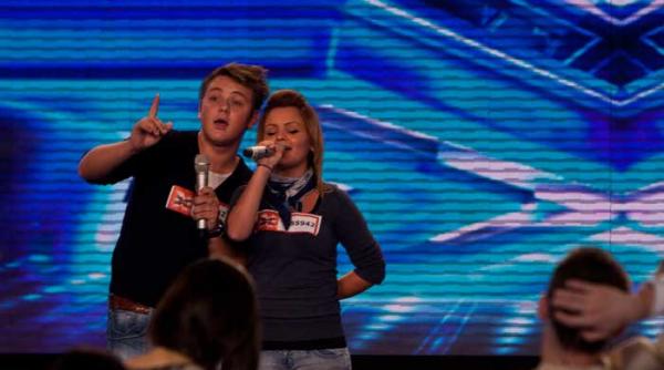 x factor au ramas doar 12