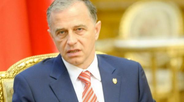 mircea geoana prezenta regelui mihai in parlament o dovada de impacare si recunoastere a trecutului