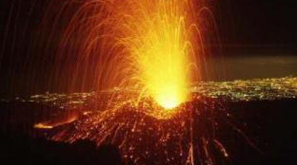 vulcanul etna a erupt din nou aeroportul din catania a fost inchis