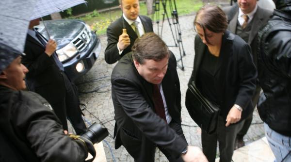 jeffrey franks traim vremuri incerte ne intrebam care va fi urmatoarea tara care va cadea