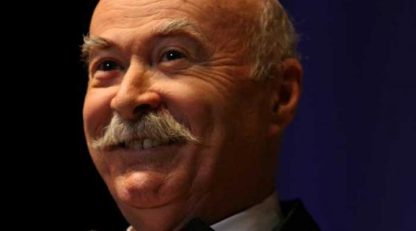 pledoarie pentru poezie