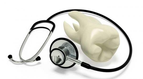 avantaje ale coroanelor dentare pe suport de zirconiu