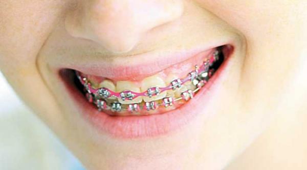 cine face harababura in gura