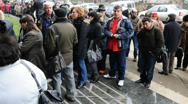 recensamant 2011 8 387 153 locuinte si 19 599 506 persoane