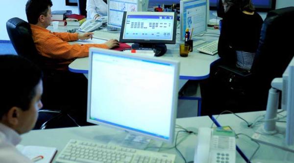 angajatul roman spionat si in dormitor sefii iti afla instantaneu orice secret