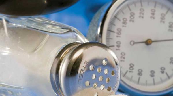 multa sare ascunsa in paine si branza